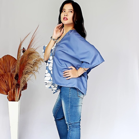 0117/ Petite Style Top . Blue White Batik Pattern Cropped Kaftan - Picture 3 of 8